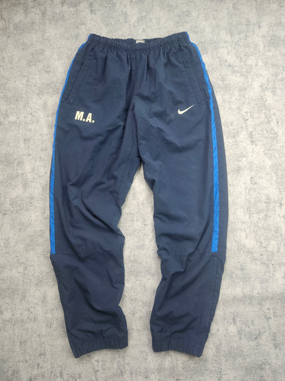 Nike Wesfalia Trainingsanzug von Akivintage, Größe L, in sportlichem Design, mit Nike-Logo und bequemer Passform.